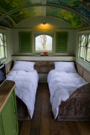 Nadine Hut