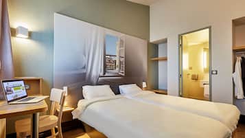 Chambre avec lits jumeaux, non-fumeurs | Bureau, rideaux occultants, chambres insonorisées, Wi-Fi gratuit