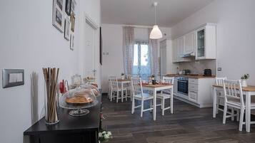 Petit déjeuner buffet compris tous les jours