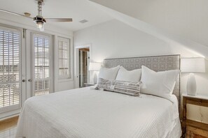 2 bedrooms, iron/ironing board, free WiFi, bed sheets - Gulf Views-Two-story Condo in Rosemary-2 Bikes-Heated Pool Access (Rosemary Beach)