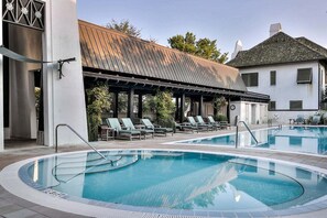 Outdoor pool - Gulf Views-Two-story Condo in Rosemary-2 Bikes-Heated Pool Access (Rosemary Beach)