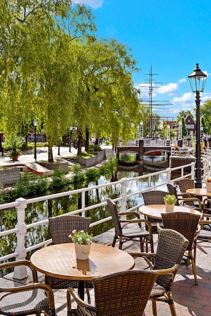 Sundeck. Altes Gasthaus Kuhr