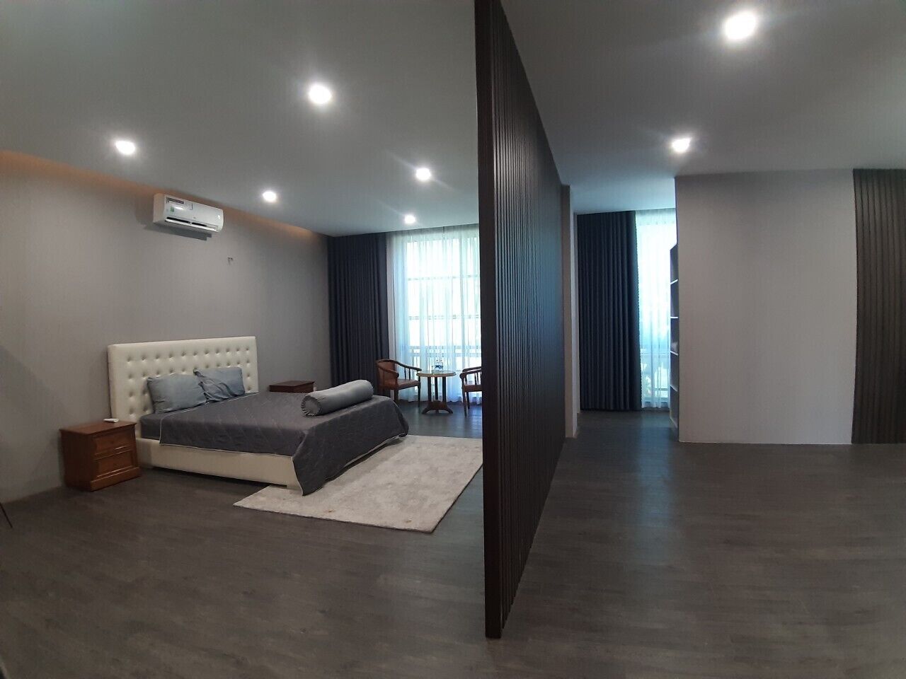 Minibar, desk, soundproofing, free WiFi