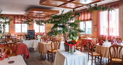 Logis Hôtel les Voyageurs
