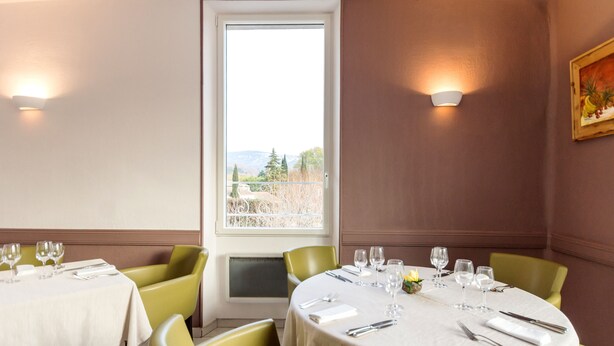 Restaurant - Logis Hôtel du Jabron (La Begude-de-Mazenc)