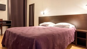 Standard Double Room, 1 Double Bed - Logis Hôtel du Jabron (La Begude-de-Mazenc)