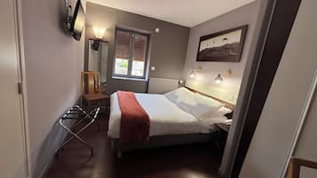 Standard Single Room, 1 Double Bed | Desk, soundproofing, free WiFi, bed sheets