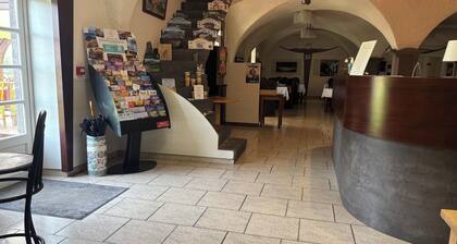 Hôtel les Hirondelles