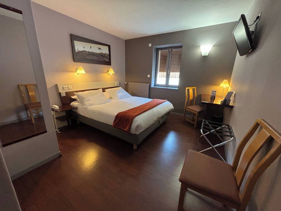 Quarto casal standard, 1 cama de casal | Escrivaninha, quartos à prova de som, Wi-Fi de cortesia, roupa de cama