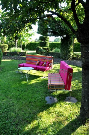 Garden - Logis Hôtel le Dahu (Parigny)