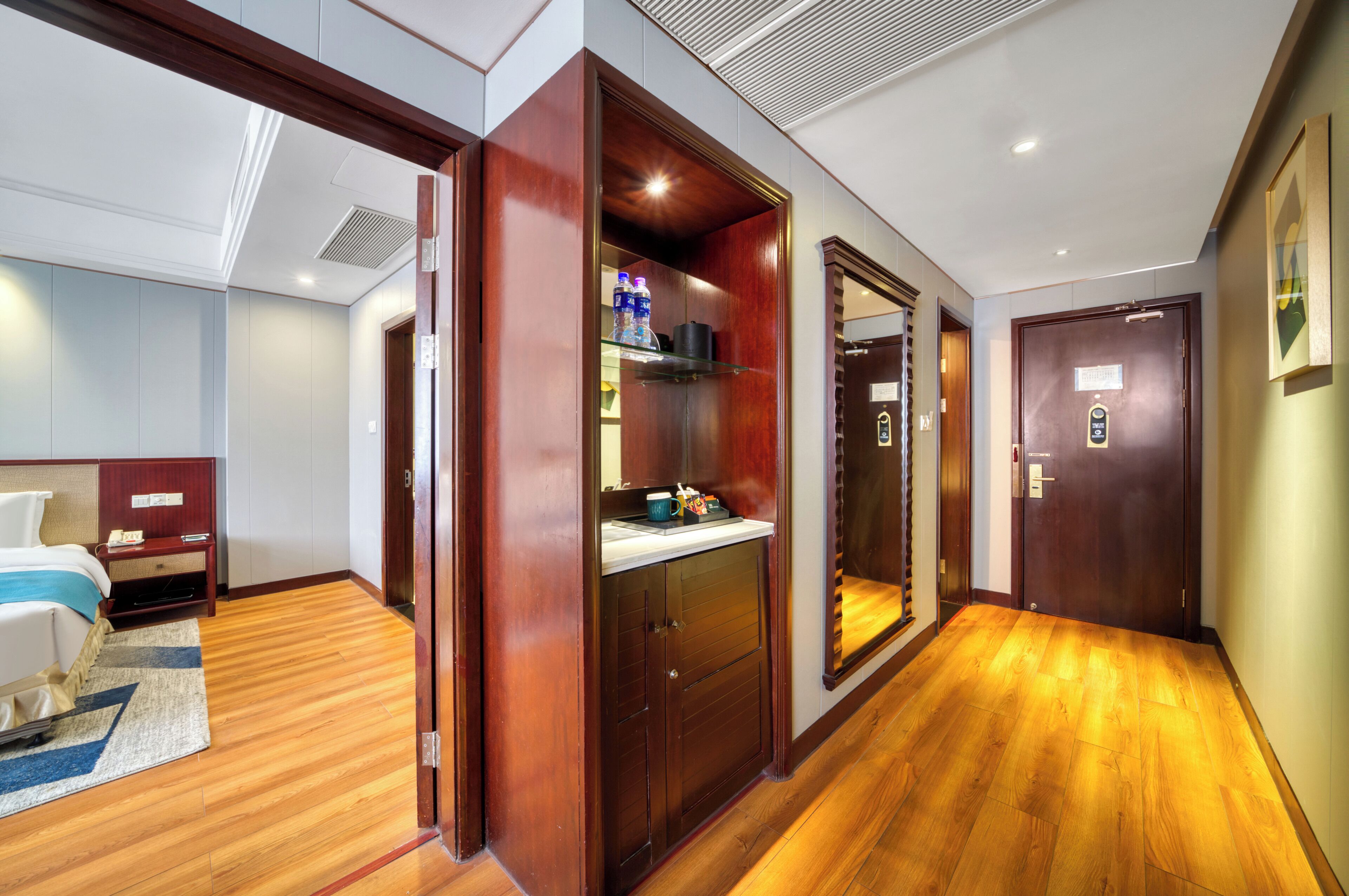 Executive Suite, City View