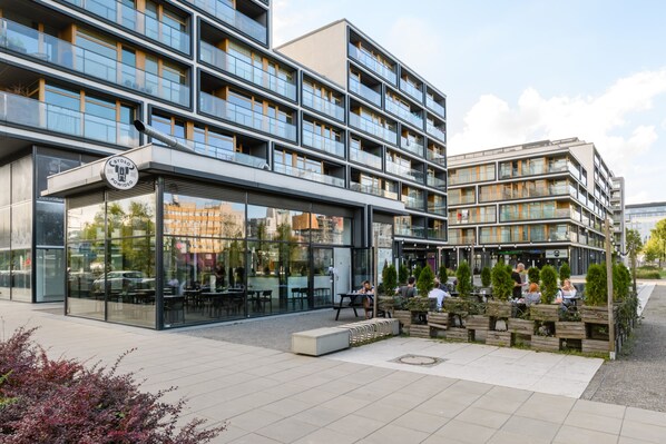 Exterior - P&O Apartments Kolejowa (Warsaw)