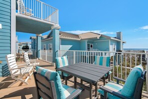 Townhome, 3 Bedrooms | Outdoor dining