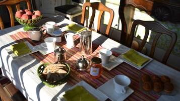 Comfort Double Room, Ensuite, Garden View (Basalte) | Dining