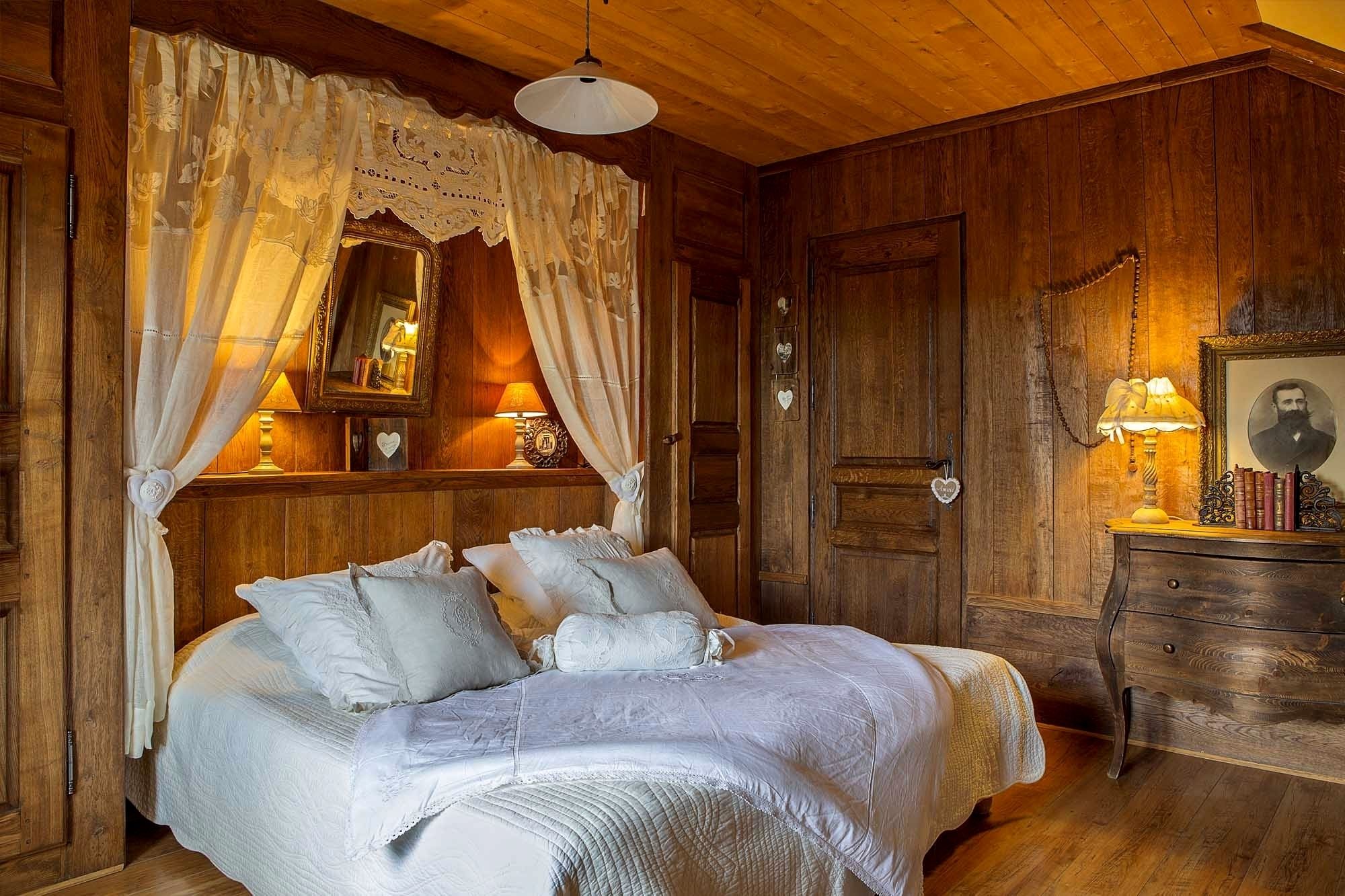 superior double room, 1 queen bed, non smoking | free wifi, bed sheets