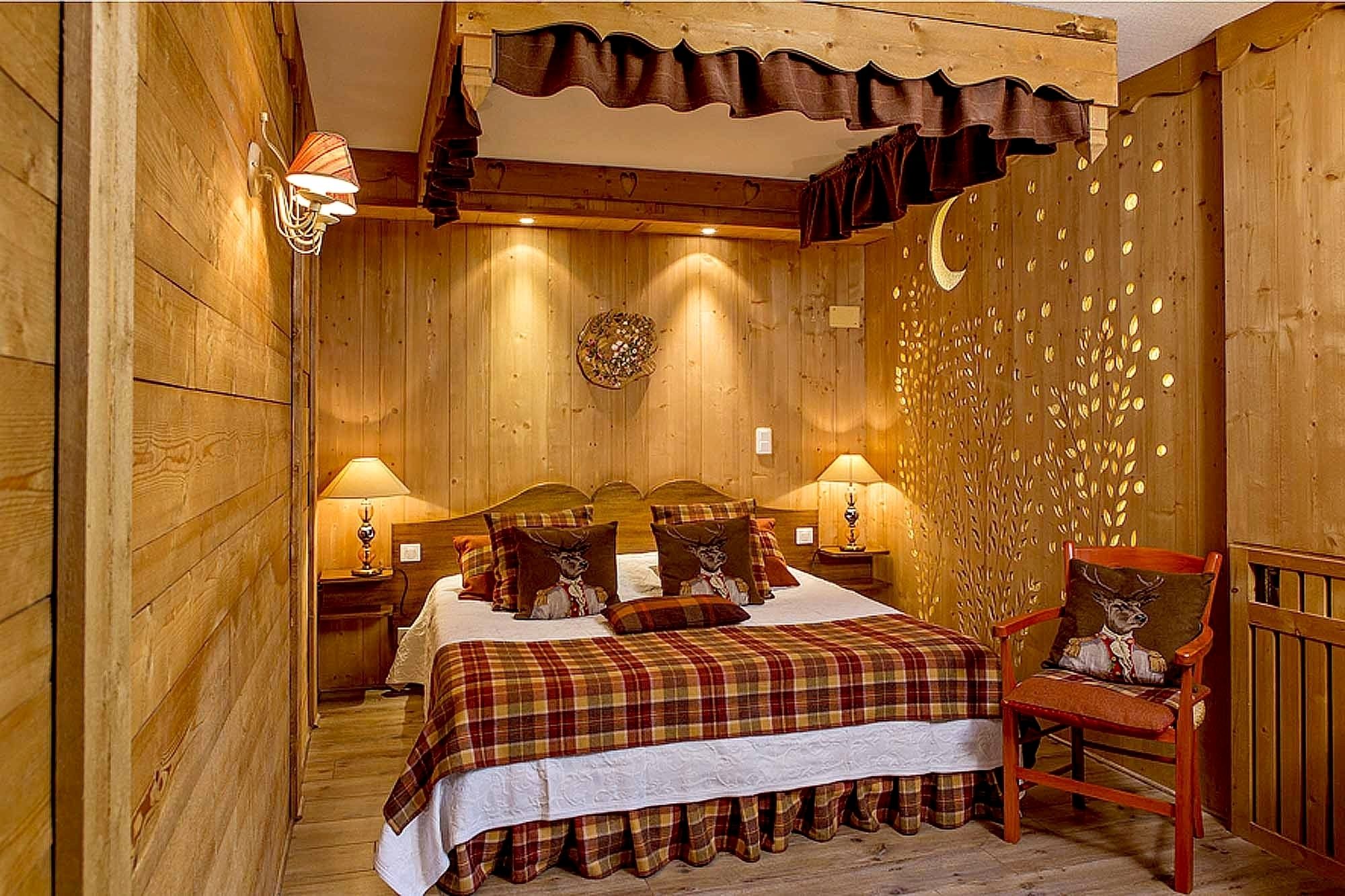 superior double room, 1 queen bed, non smoking | free wifi, bed sheets