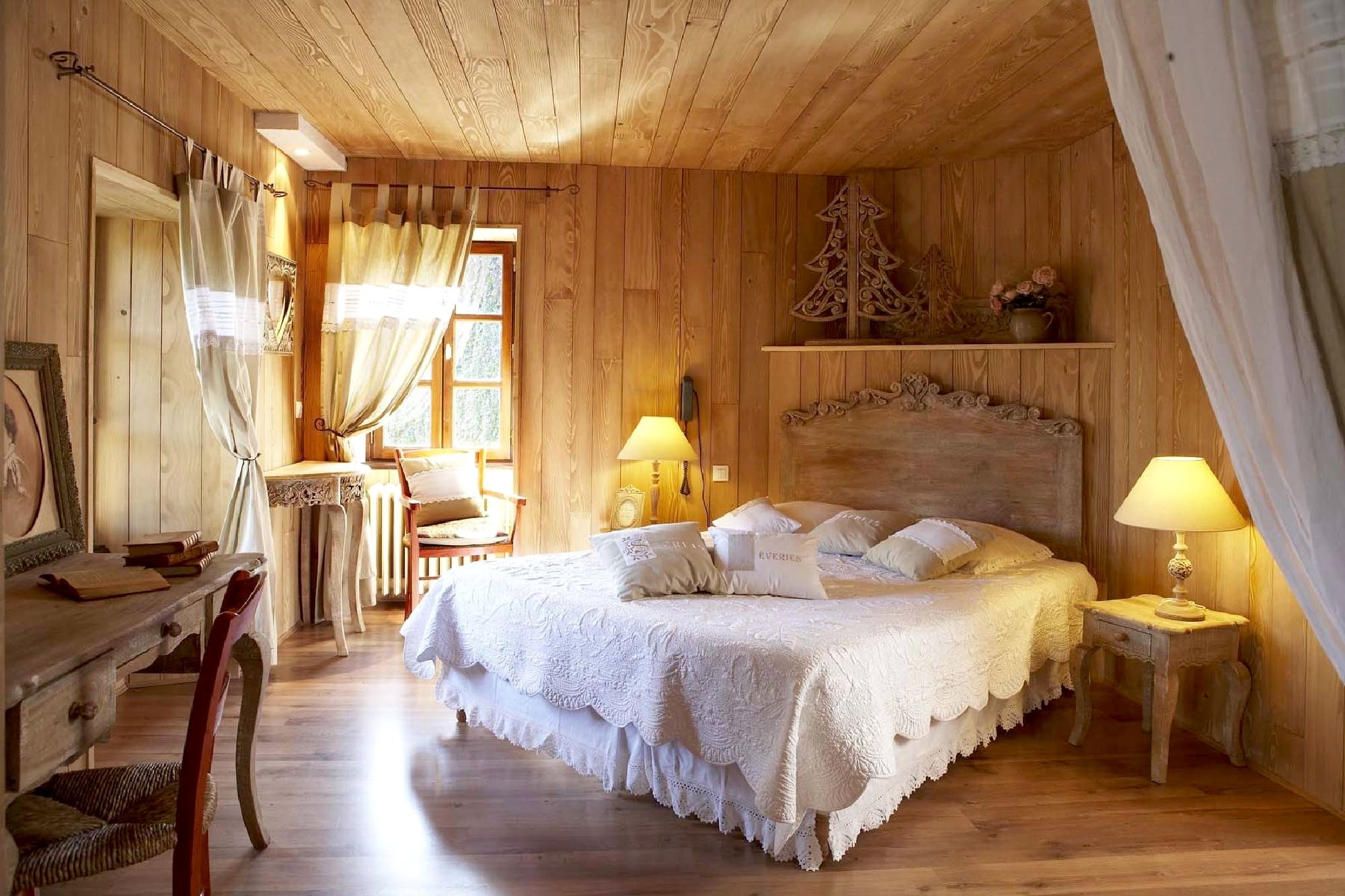 superior double room, 1 queen bed, non smoking | free wifi, bed sheets