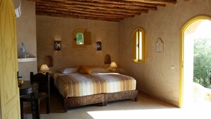 Junior Suite, Non Smoking | In-room safe, blackout drapes, bed sheets - Paradis Nomade (Drargua)