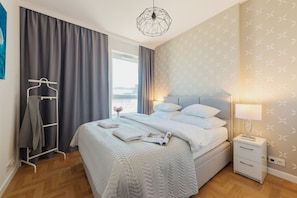 Business Apartment | Iron/ironing board, free WiFi, bed sheets - P&O Apartments Konstruktorska (Warsaw)