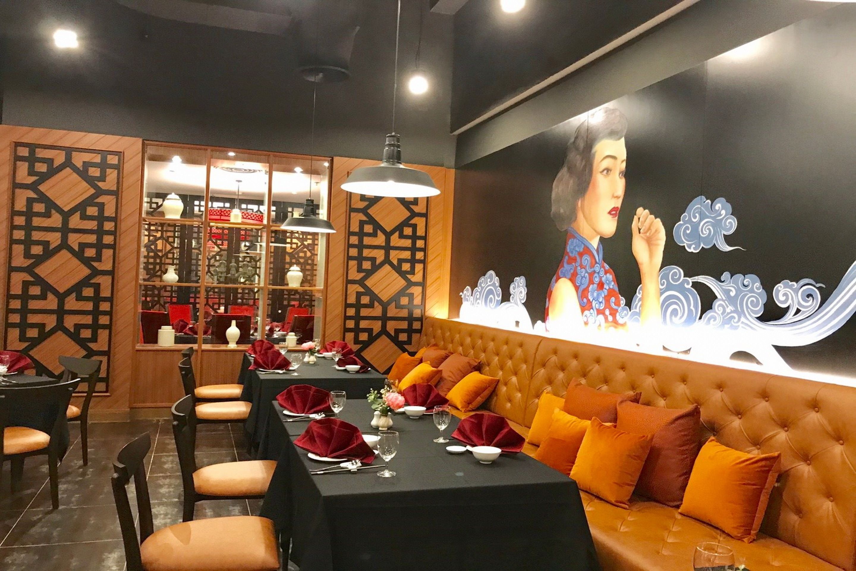 breakfast, lunch, dinner served; thai cuisine