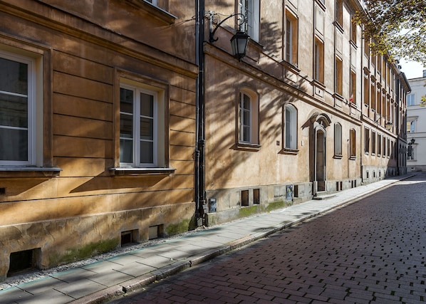 Exterior - P&O Apartments Miodowa 2 (Warsaw)