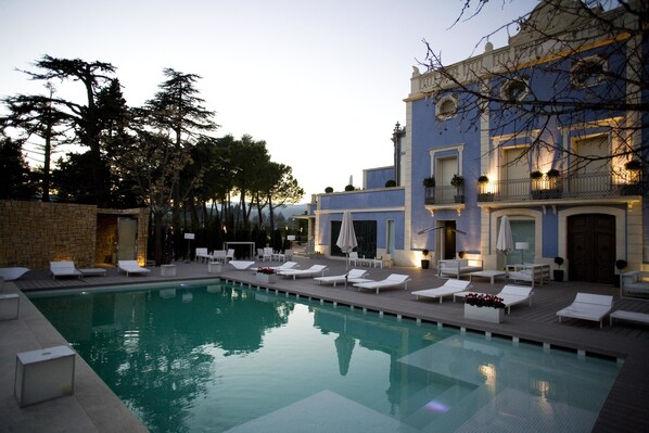 Indoor pool, outdoor pool, pool loungers