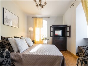 Business Apartment | Iron/ironing board, free WiFi, bed sheets - P&O Apartments Miodowa 3 (Warsaw)