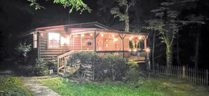 Exterior - Secluded Cabin 3Bed/3Bath Max 6 people 2 King Masters,15 Minutes To Nashville (Goodlettsville)