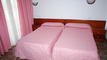 Rideaux occultants, draps fournis