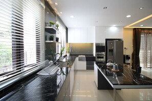 4 Bedroom | Private kitchenette - Ohana Luxury Bungalow (Petaling Jaya)