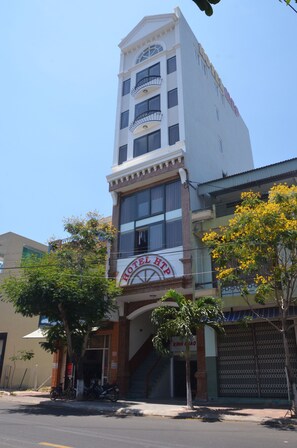 Front of property - Hotel HTP (Quy Nhon)