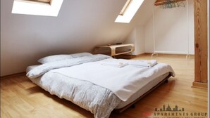 Comfort Apartment | Iron/ironing board, free WiFi, bed sheets - P&O Apartments Podwale 2 (Warsaw)