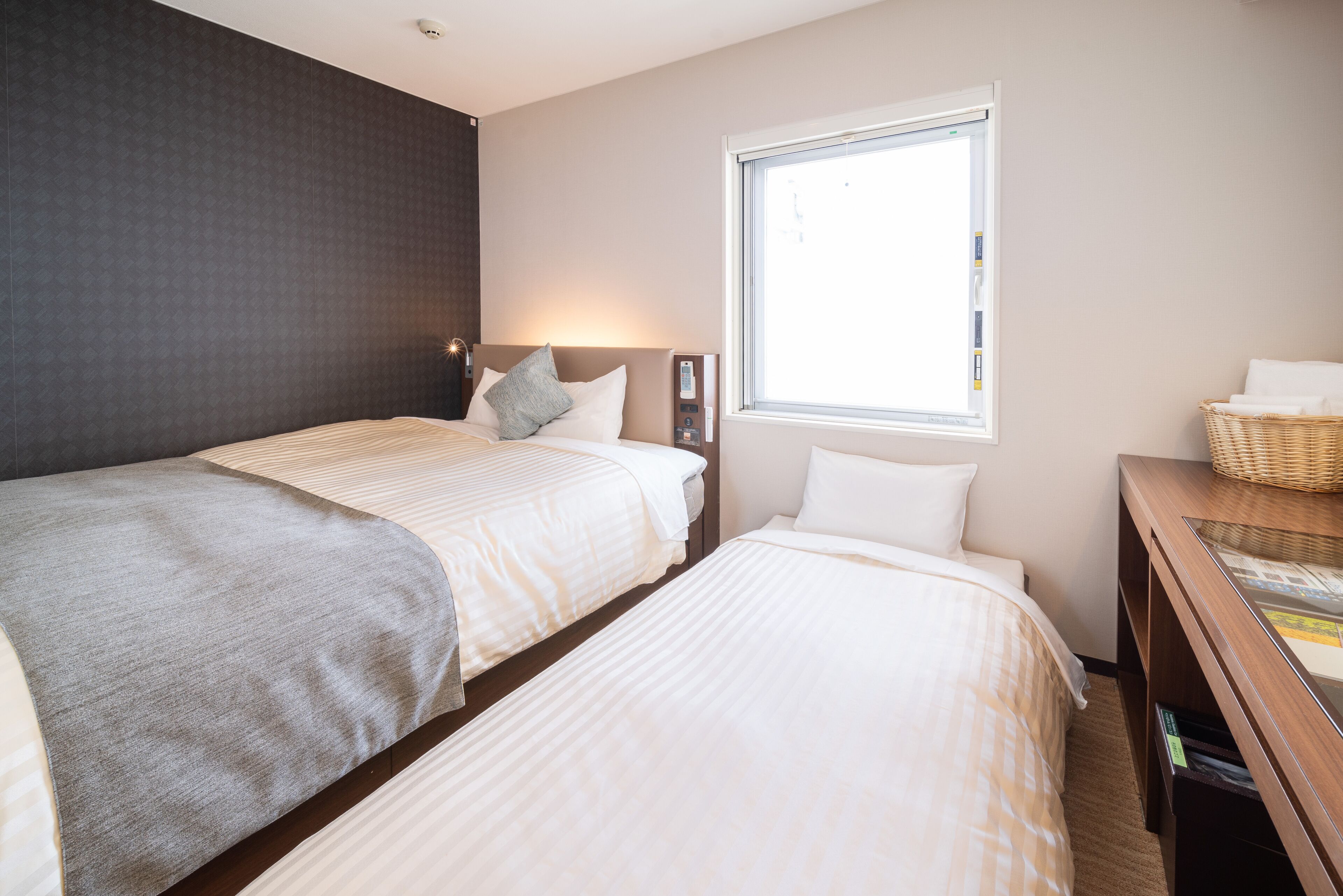 room, 1 queen bed with sofa bed, non smoking | desk, iron/ironing board, free wifi, bed sheets