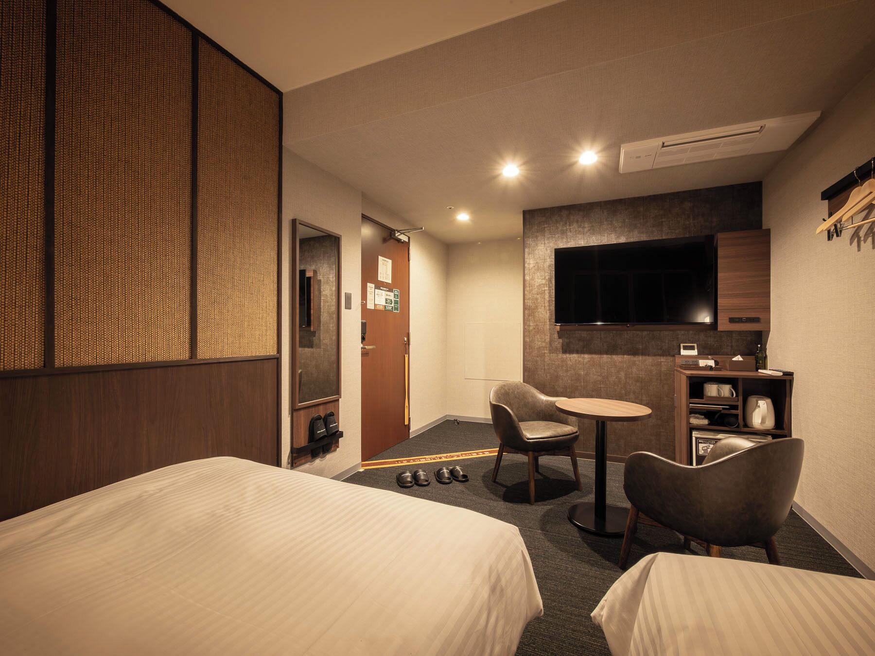 Superior Twin Room | Desk, iron/ironing board, free WiFi, bed sheets