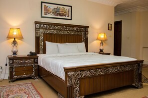 Executive Suite, 1 King Bed, Non Smoking