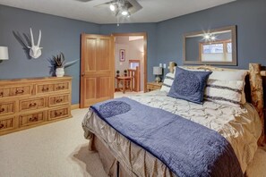 2 habitaciones, tabla de planchar con plancha, cuna de viaje y wifi 