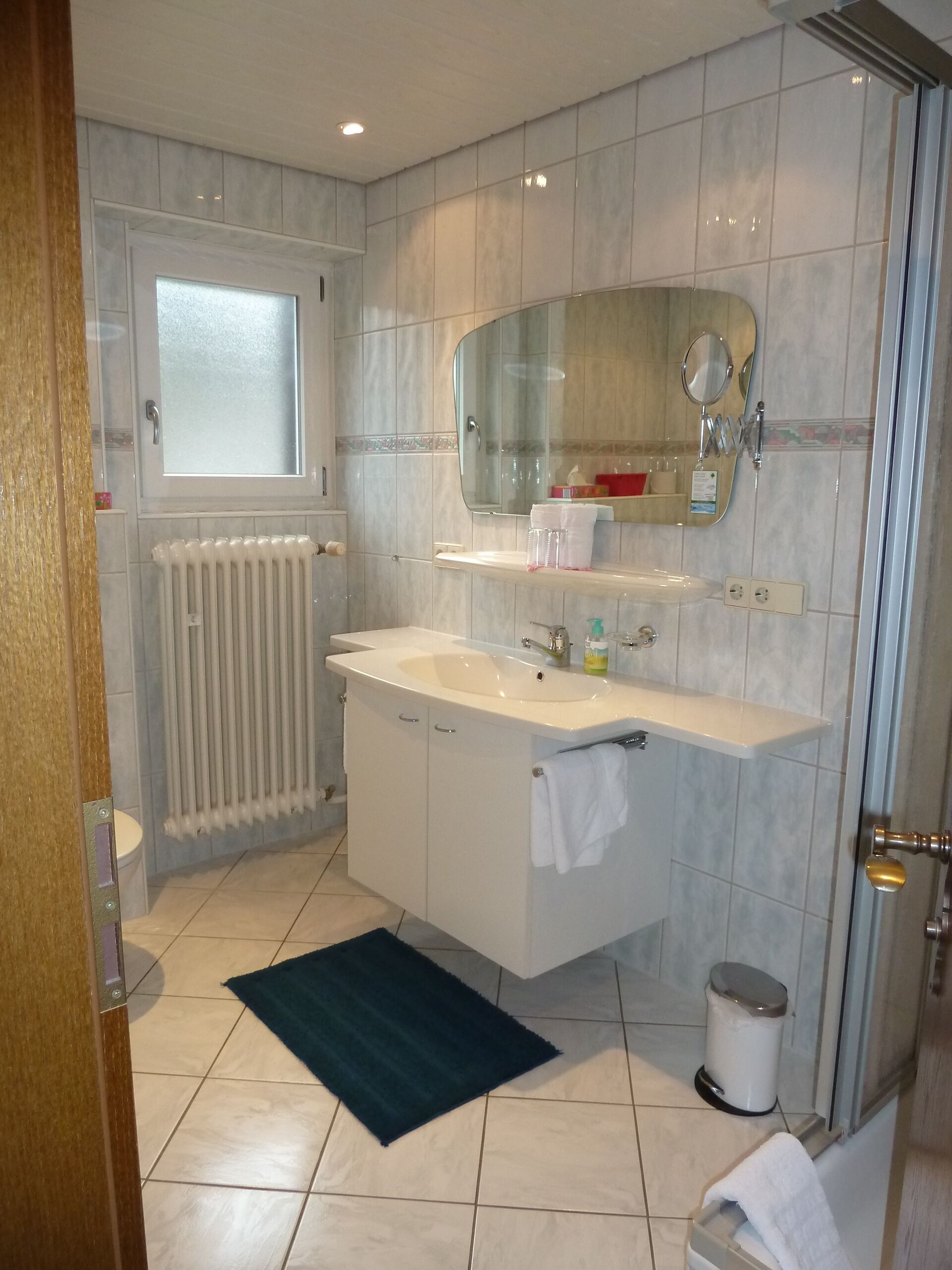 double room, 1 bedroom, garden view | bathroom | shower, rainfall showerhead, free toiletries, hair dryer