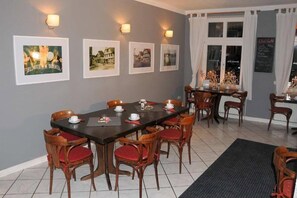 Daily buffet breakfast (EUR 7.5 per person)