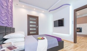 Comfort Apartment | Soundproofing, iron/ironing board, free WiFi, bed sheets - P&O Apartments Rynek Starego Miasta 2 (Warsaw)