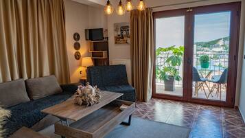 Apartment | Living room | LCD TV