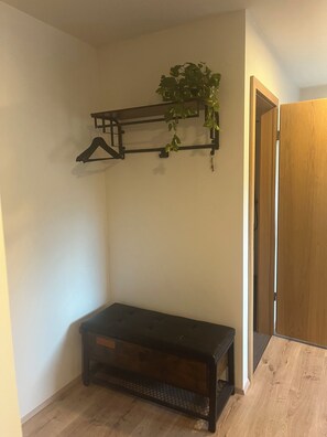 Studio | Free cribs/infant beds, free WiFi, bed sheets