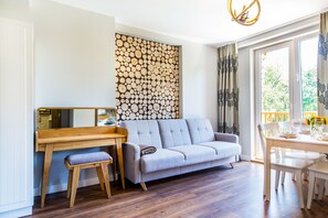 Comfort Apartment, 1 Bedroom, Non Smoking, Annex Building (Rusinski) | Wi-fi percuma, cadar katil 