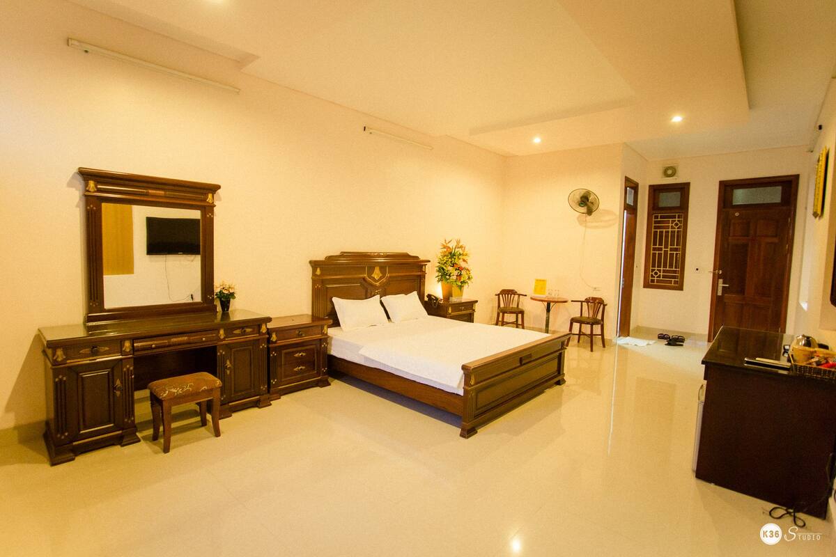 Single Room | Minibar, desk, WiFi (free)