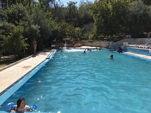 2 outdoor pools, sun loungers