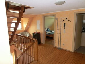 Apartment, 2 Schlafzimmer, Balkon (Burgunder) | Zimmerausstattung