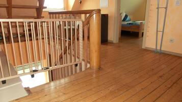 Apartment, 2 Bedrooms, Balcony (Burgunder) | Free WiFi, bed sheets