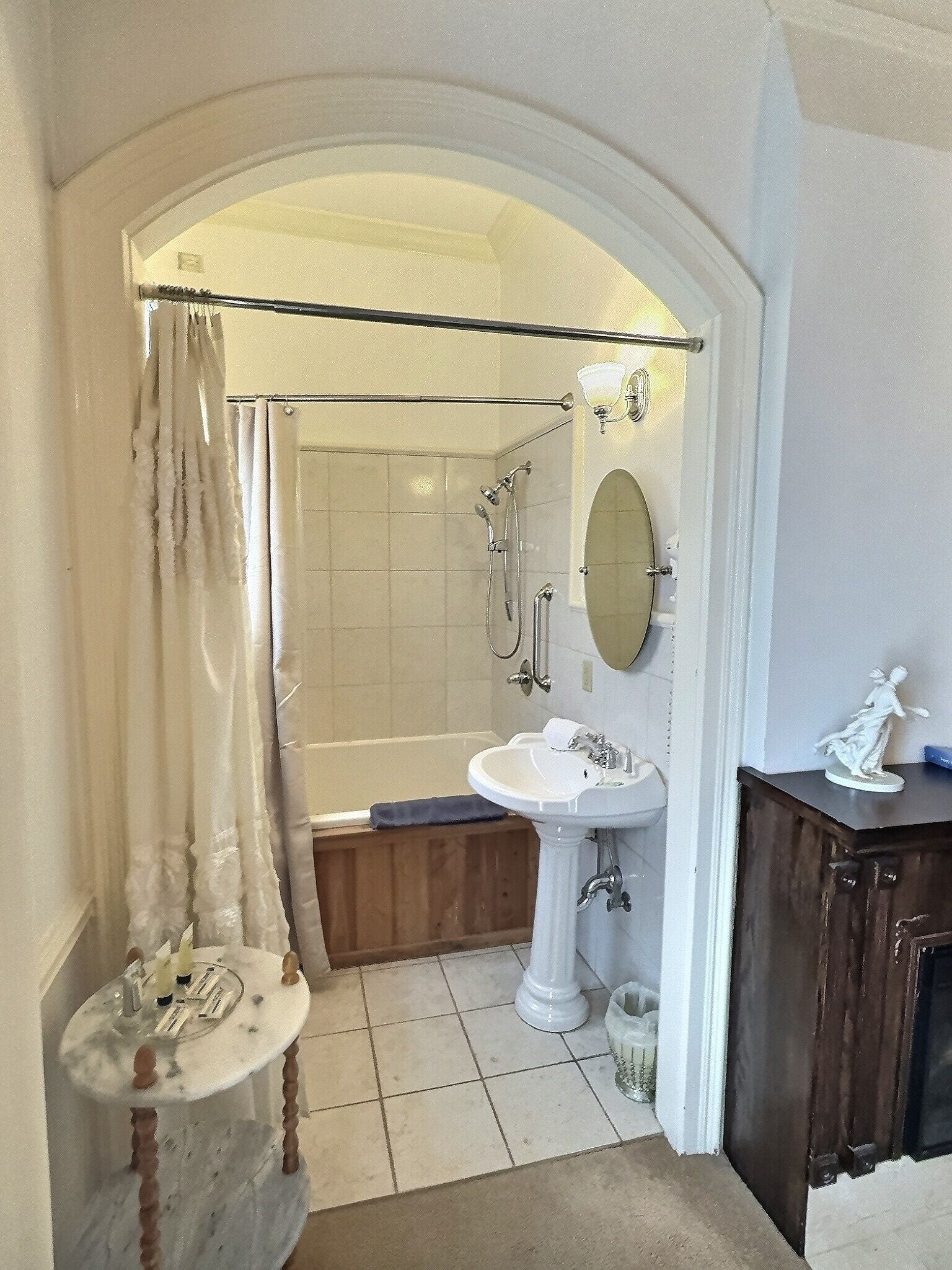 Sion Bass Suite | 浴室 | 吹风机、毛巾、肥皂、洗发水