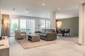 Căn hộ | Khu phòng khách | TV, sàn nhà có sưởi 