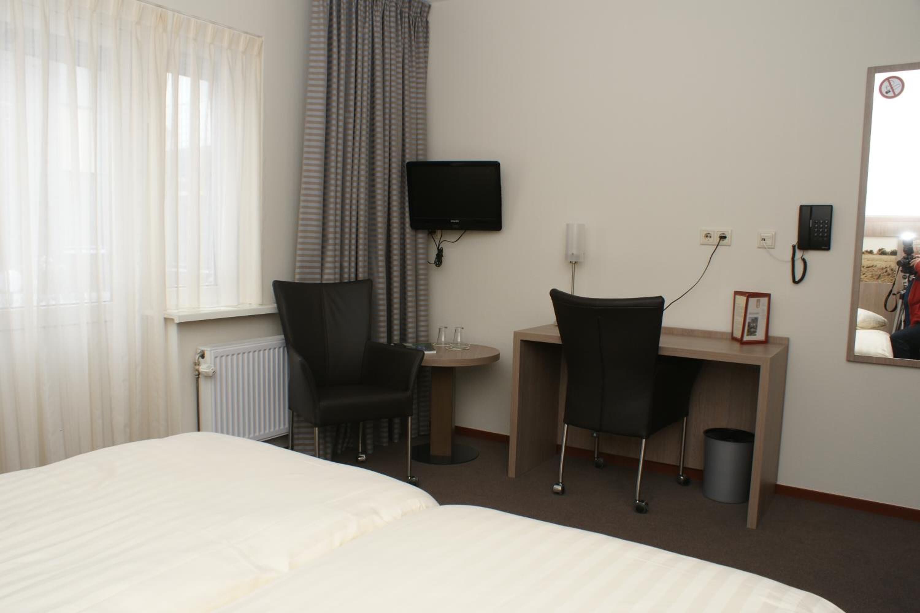 in-room safe, desk, iron/ironing board, free wifi