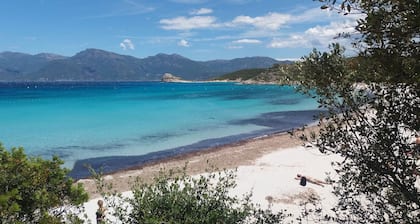 Apartamento de playa en el corazón de Córcega, 7 personas cómodamente